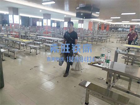 东莞不锈钢餐桌厂