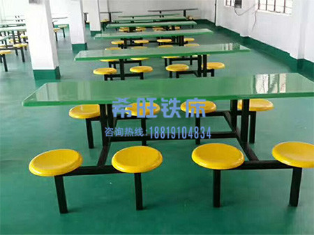 不锈钢餐桌生产定制
